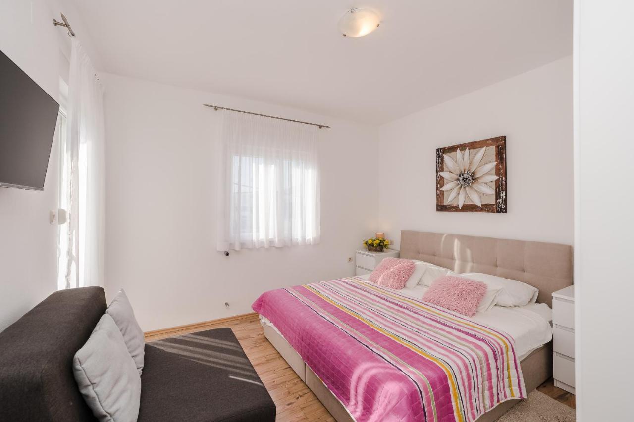 Apartments Marina Бибине Екстериор снимка