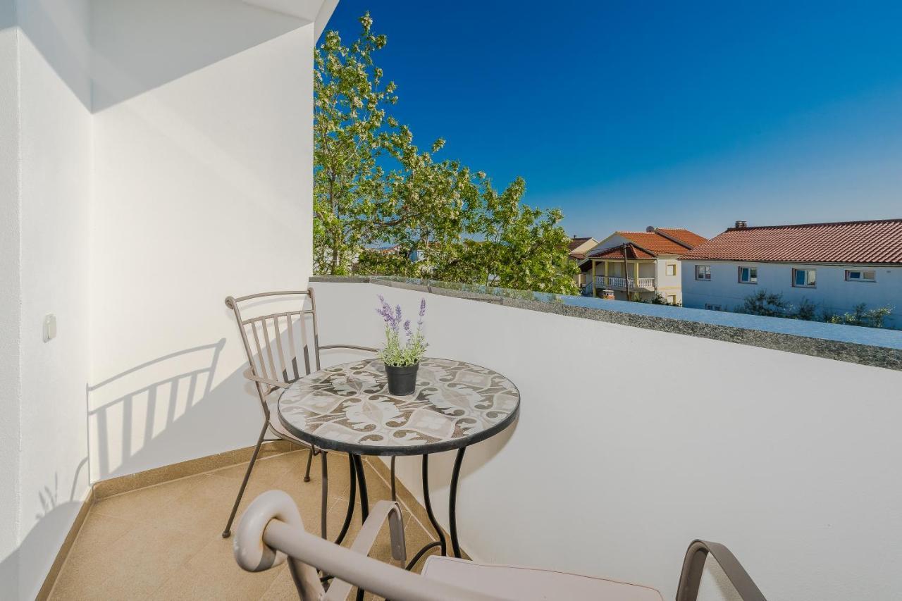 Apartments Marina Бибине Екстериор снимка